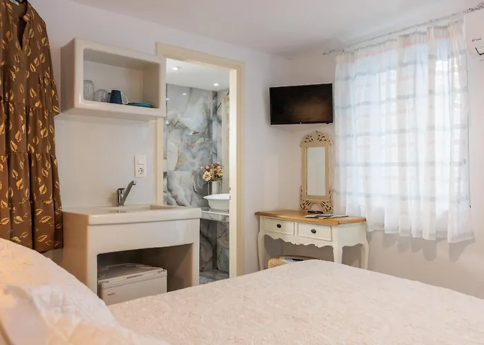 아파트호텔 Burgos Barrio Naxos Naxos City