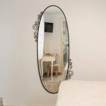 Aparthotel Burgos Barrio Naxos 3*