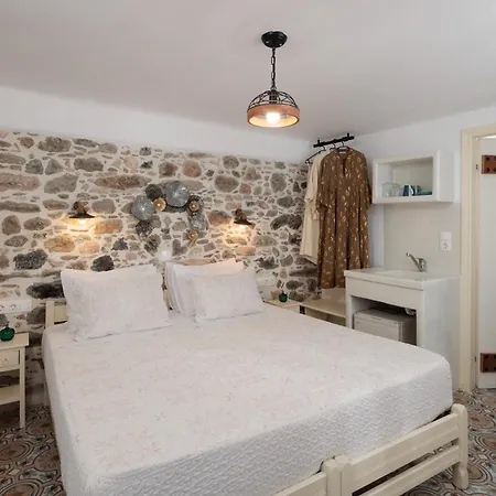 Burgos Barrio Naxos מלון דירות Naxos City