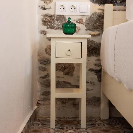 מלון דירות Burgos Barrio Naxos Naxos City