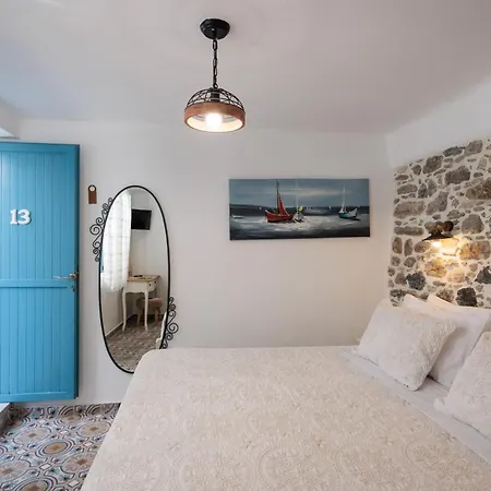 Apart Otel Burgos Barrio Naxos 3*