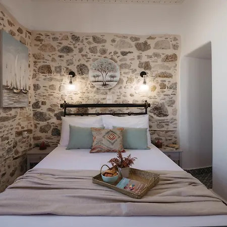 מלון דירות Burgos Barrio Naxos 3*